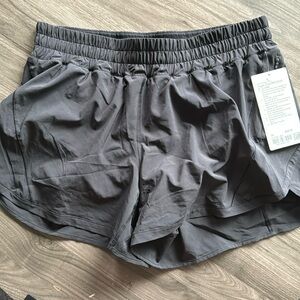 Track That Line Short 5”